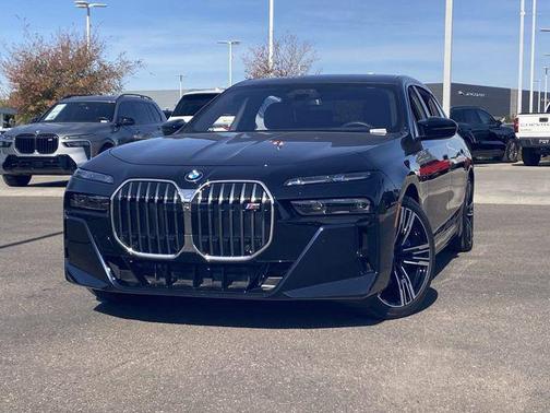 2024 BMW i7 M70