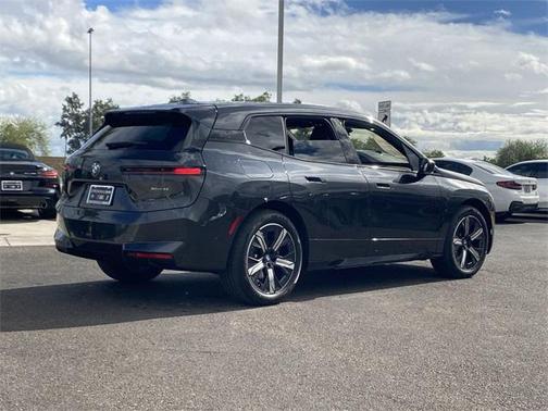 2026 BMW iX xDrive45