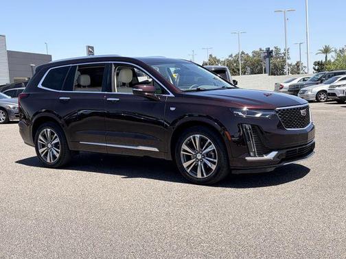 Garnet Metallic 2021 Cadillac XT6 Premium Luxury FWD