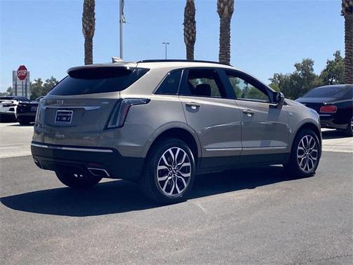 2023 Cadillac XT5 Sport