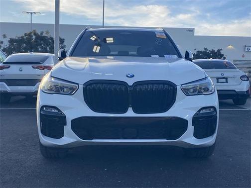 2021 BMW X5 M50i