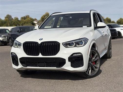 2021 BMW X5 M50i