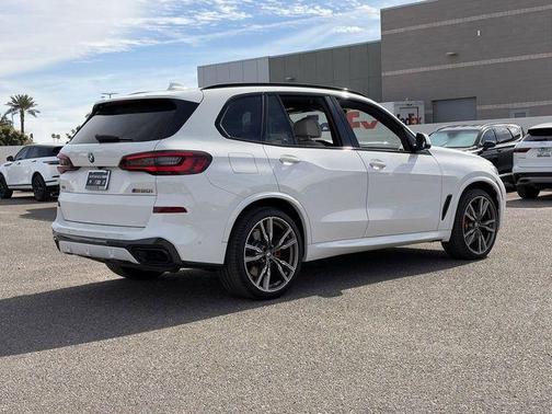 2021 BMW X5 M50i