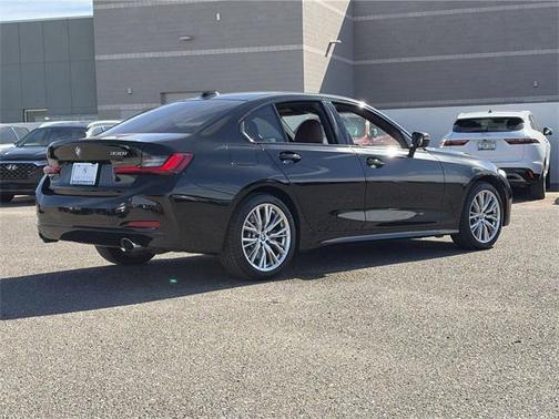 2023 BMW 330 330i