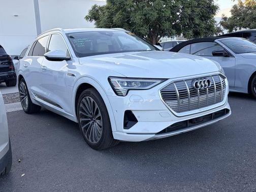 Glacier White 2019 Audi e-tron Premium Plus
