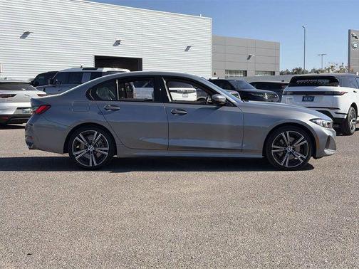 2023 BMW 330 330i