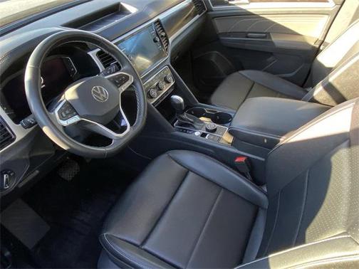 2023 Volkswagen Atlas 3.6L SE w/Technology