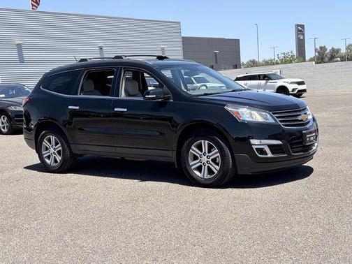 Mosaic Black Metallic 2016 Chevrolet Traverse 2LT