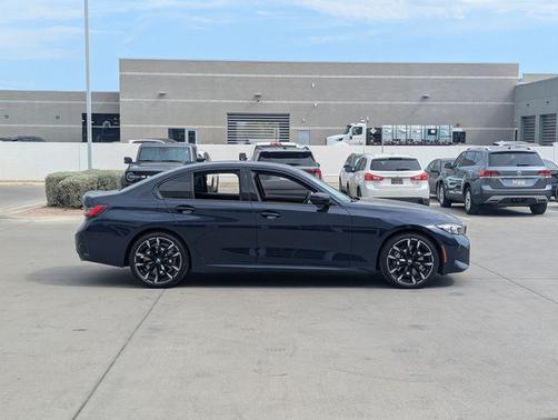 Tanzanite Blue II Metallic 2026 BMW 330 330i