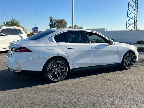 2024 BMW i5 eDrive40