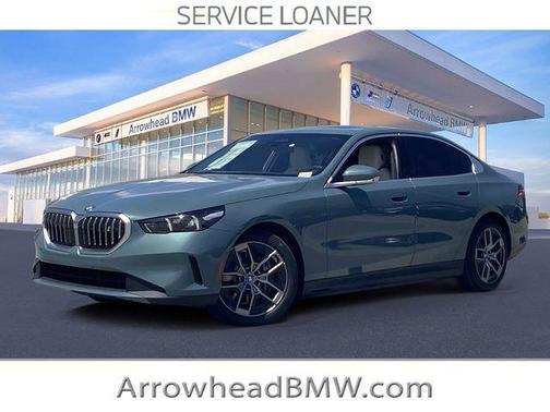 Cape York Green Metallic 2025 BMW i5 eDrive40