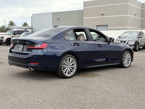 Tanzanite Blue II Metallic 2023 BMW 330 330i