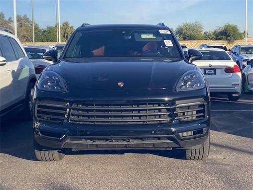 2023 Porsche Cayenne Platinum Edition
