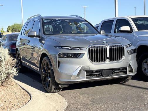 Skyscraper Grey Metallic 2024 BMW X7 xDrive40i