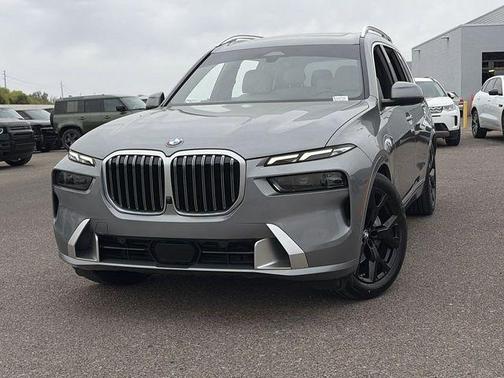 Skyscraper Grey Metallic 2024 BMW X7 xDrive40i