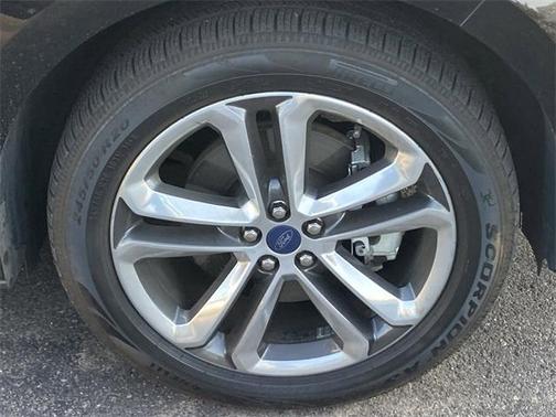 2018 Ford Edge Sport