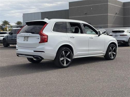 2019 Volvo XC90 T6 R-Design