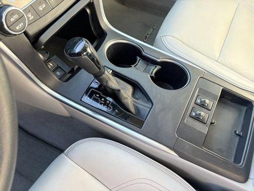 2017 Toyota Camry XLE