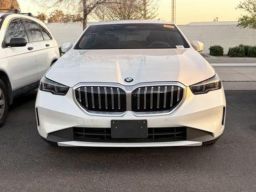 2025 BMW 530 i