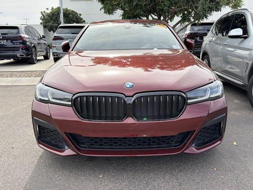 Aventurin Red Metallic 2023 BMW 530 i