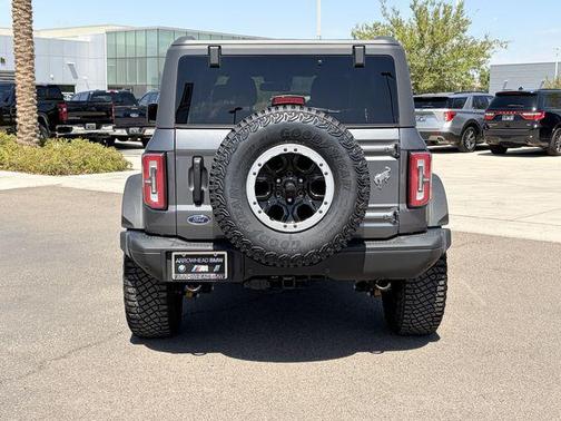Gray Metallic 2022 Ford Bronco Badlands
