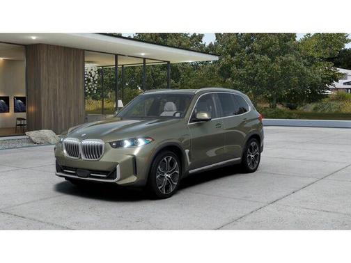 Manhattan Green Metallic 2026 BMW X5 PHEV xDrive50e