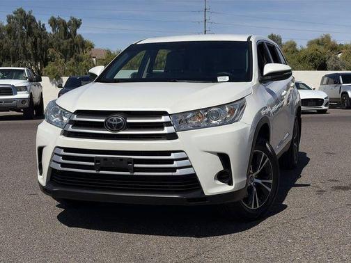 2019 Toyota Highlander LE