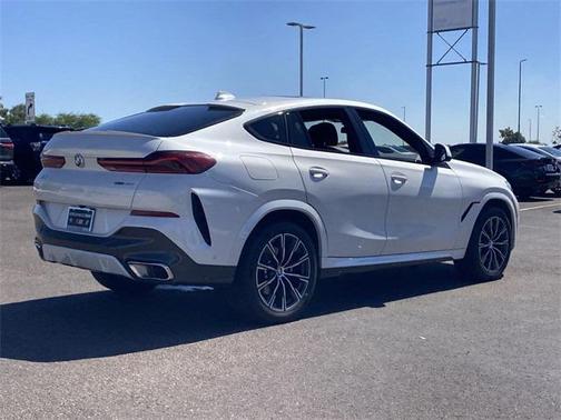 2023 BMW X6 xDrive40i