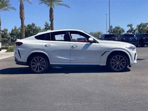 2023 BMW X6 xDrive40i