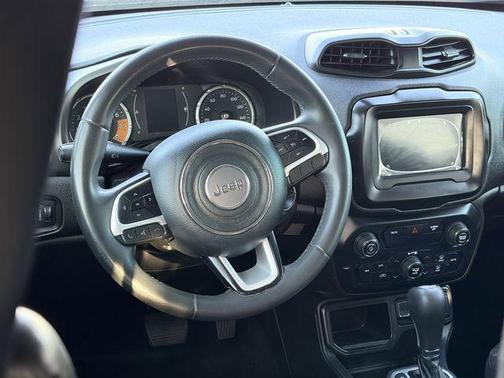 Bikini Metallic Clear Coat 2019 Jeep Renegade Latitude
