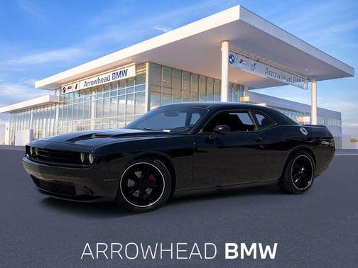 Pitch Black Clearcoat 2020 Dodge Challenger SXT