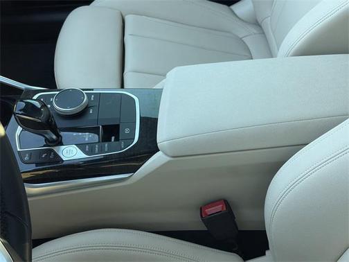 2021 BMW 330 330i Sedan