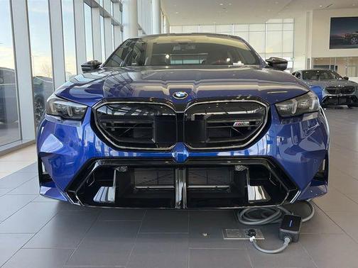 Marina Bay Blue Metallic 2026 BMW M5 Base