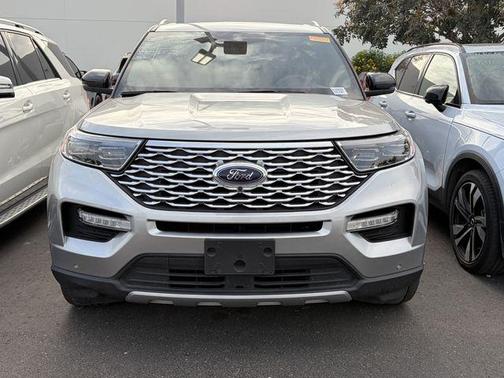 ICONIC SILVER METALLIC 2020 Ford Explorer Platinum