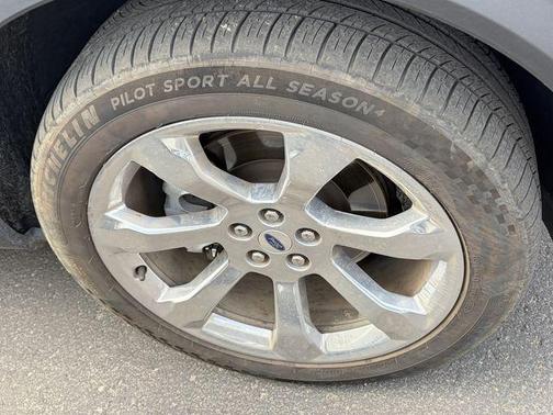 ICONIC SILVER METALLIC 2020 Ford Explorer Platinum