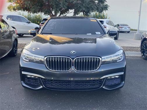 2016 BMW 740 740i