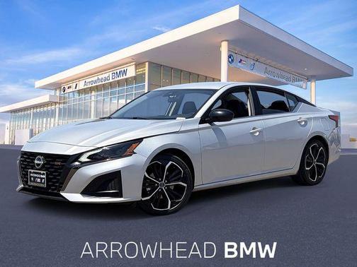 Brilliant Silver Metallic 2024 Nissan Altima SR FWD Sedan
