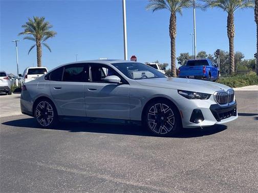 2025 BMW 530 530i