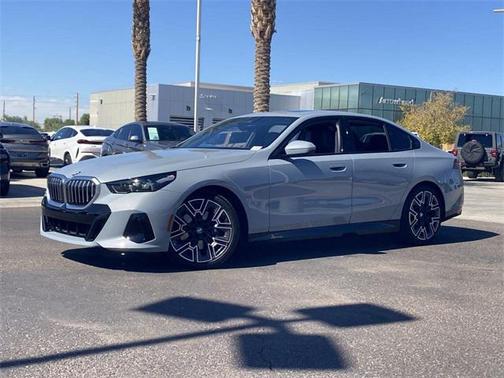 2025 BMW 530 530i