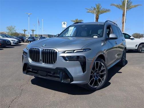 2025 BMW X7 xDrive40i