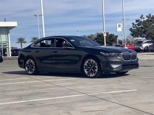 2025 BMW i5 xDrive40