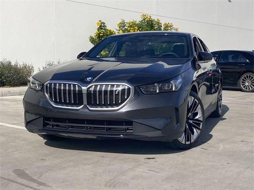 2025 BMW i5 xDrive40