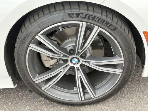 Mineral White Metallic 2022 BMW 330 330i