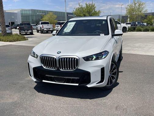 Mineral White Metallic 2026 BMW X5 xDrive40i