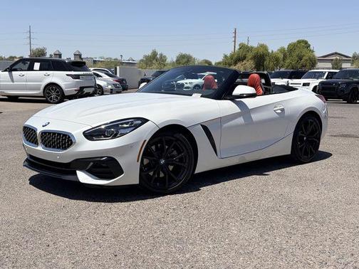 Mineral White Metallic 2022 BMW Z4 sDrive30i
