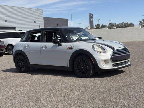 2016 MINI Hardtop Cooper