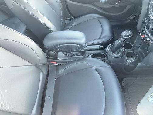 2016 MINI Hardtop Cooper