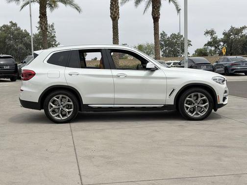 Mineral White Metallic 2021 BMW X3 xDrive30i