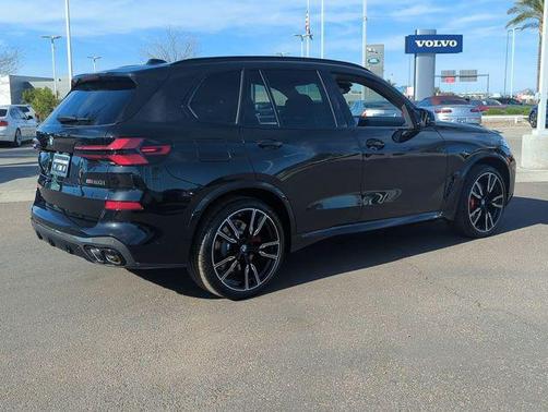 Black Sapphire Metallic 2026 BMW X5 M60i