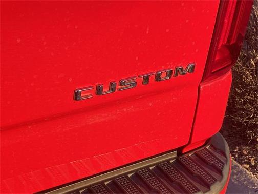 2022 Chevrolet Silverado 1500 Custom